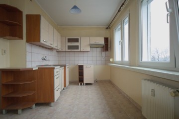 Do wynajęcia 2 pokoje z balkonem, 2 piętro -ul. Świętojańska