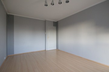 Do wynajęcia 2 pokoje z balkonem, 2 piętro -ul. Świętojańska