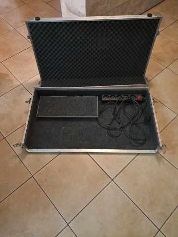 Pedalboard gitarowy