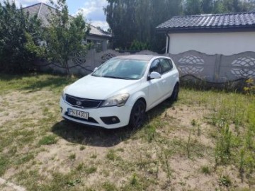 Sprzedam samochód