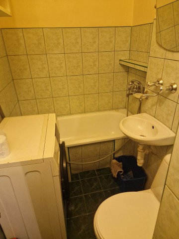 !! TANIO !! Wynajmę kawalerkę w centrum Konina.
