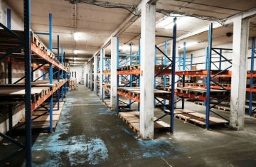 Do wynajęcia obiekt magazynowy o pow. 715m2 blisko A2 i DK ( ...