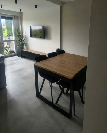 Sprzedam wyremontowane 3 pokojowe mieszkanie z BALKONEM
