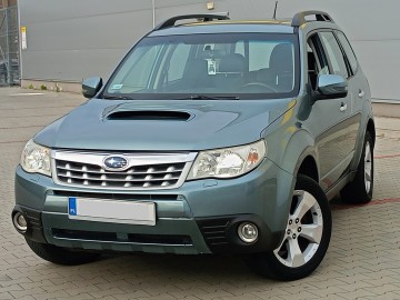 Ładne Subaru Forester 2,0D Boxer/4x4/Kamera/Panorama/Keyless