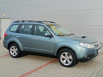 Ładne Subaru Forester 2,0D Boxer/4x4/Kamera/Panorama/Keyless