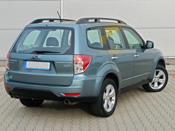 Ładne Subaru Forester 2,0D Boxer/4x4/Kamera/Panorama/Keyless