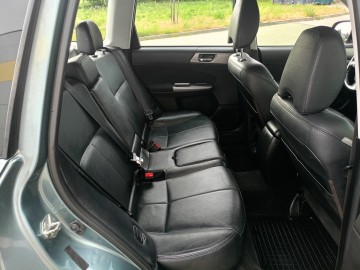 Ładne Subaru Forester 2,0D Boxer/4x4/Kamera/Panorama/Keyless
