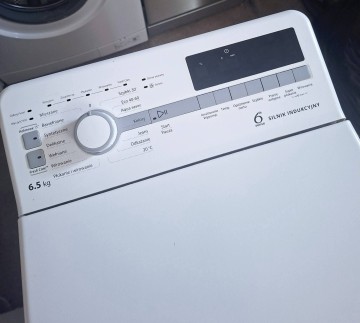 Sprzedam pralkę firmy Whirlpool