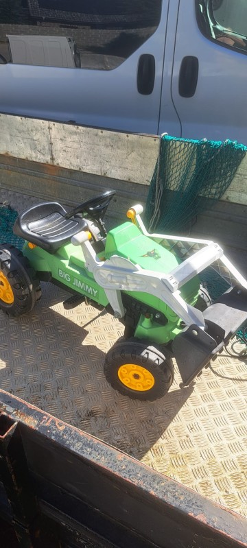 Traktor jezdzacy