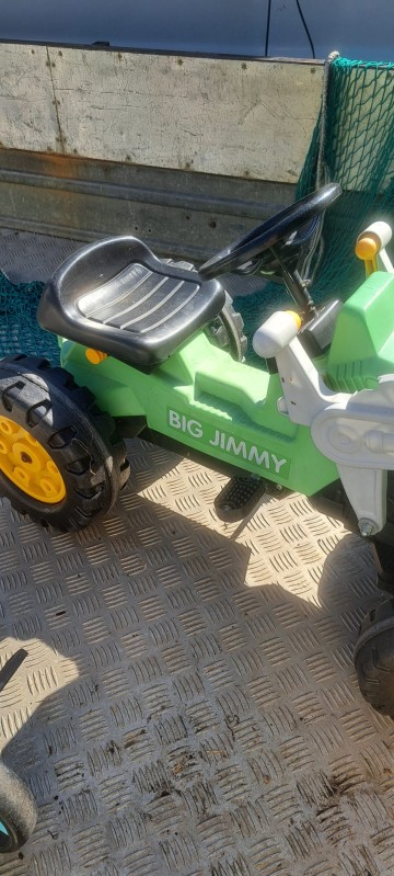 Traktor jezdzacy