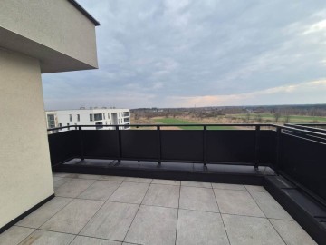 Do wynajęcia 2 pok. mieszkanie z 55m2 tarasem "na dachu"