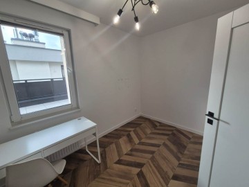 Do wynajęcia 2 pok. mieszkanie z 55m2 tarasem "na dachu"