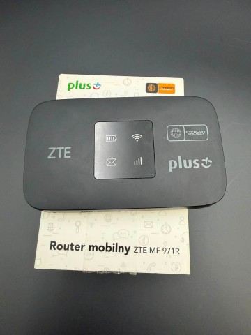 Router mobilny ZTE MF971R Stan: sprawny, bardzo dobry W komp