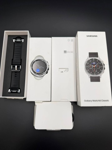 Samsung Galaxy Watch 8 Classic LTE 46 mm  SM L505FZ Stan: sp