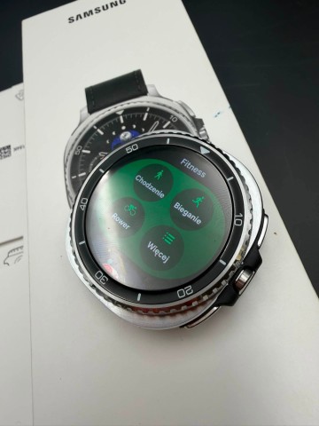 Samsung Galaxy Watch 8 Classic LTE 46 mm  SM L505FZ Stan: sp