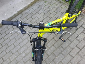 Rower młodzieżowy GT Stomper Prime 24