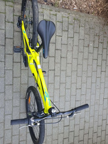 Rower młodzieżowy GT Stomper Prime 24