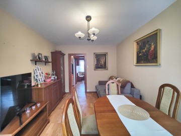 Sprzedam 3 pokoje z balkonem, 2 piętro, umeblowane