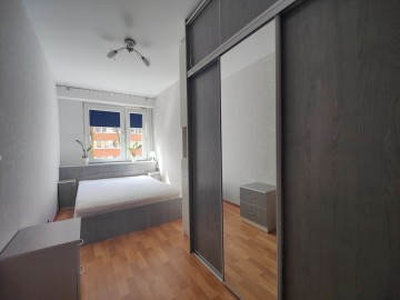 Sprzedam 3 pokoje z balkonem, 2 piętro, umeblowane