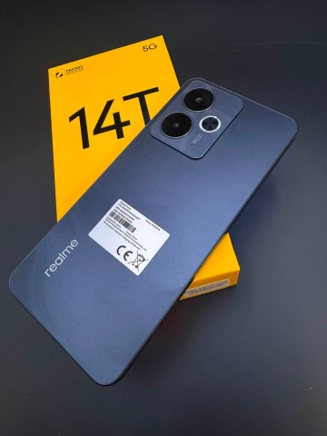 Realme 14T 5G 8/256 GB Stan: bardzo dobry, sprawny, bez ślad
