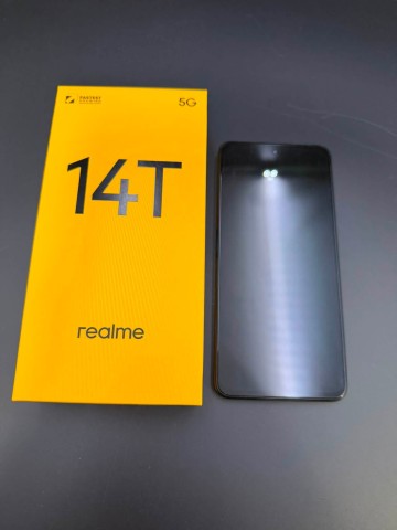 Realme 14T 5G 8/256 GB Stan: bardzo dobry, sprawny, bez ślad