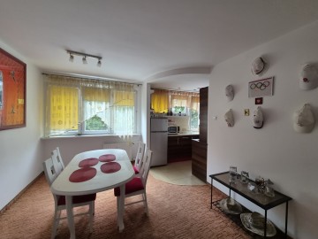 Konin, ul. Tuwima -3 pokoje , balkon -2 piętro