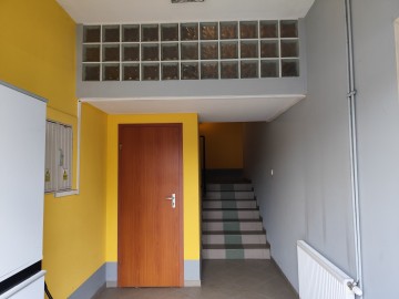 Lokale 35m2 i 25m2 centrum Chorznia