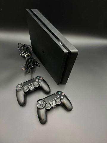 Konsola PS4 CUH-2216a 500 GB