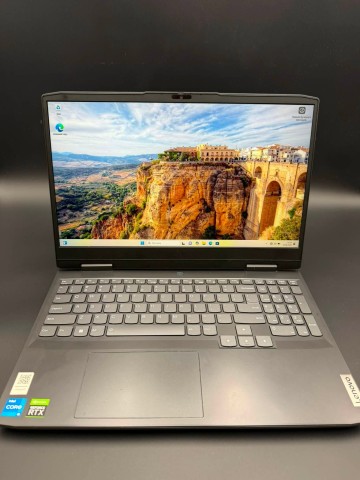 Laptop Lenovo Ideapad Gaming 3 15IAH7 Stan: sprawny, bardzo