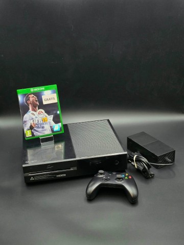 Konsola Xbox One + kontroler i gra  Stan: sprawny, dobry, uż