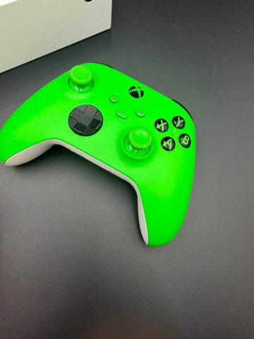 Konsola Xbox Series S 512 GB Model 1885 Stan: używany, spra