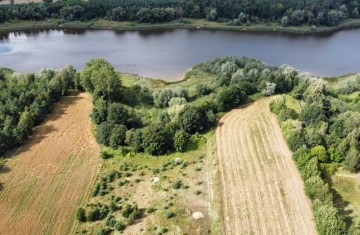 Na sprzedaż działka bezpośrednio nad Jeziorem Suszewskim