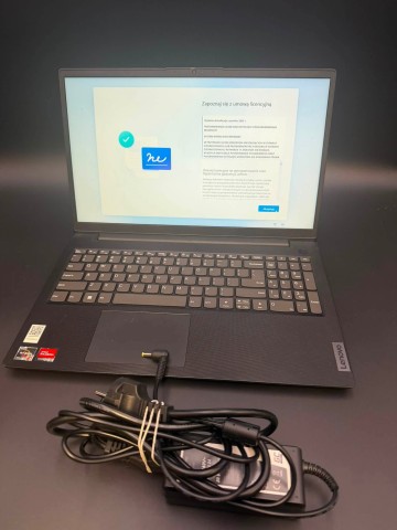 Laptop Lenovo V15 G2 ALC Stan: dobry, używany, sprawny.  W k