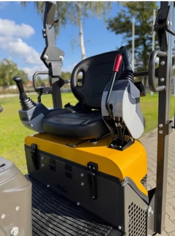 Koparka Nex N12 Full Nowa wersja -Yanmar + Przyczepa !