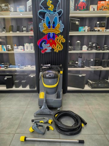 W sprzedaży Karcher puzzi 30/4 1101-120 Stan: sprawny, bardz