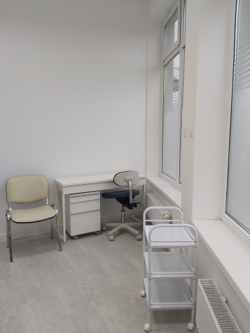 Wynajmę gabinet lekarski, kosmetyczny Konin Spółdzielców 27