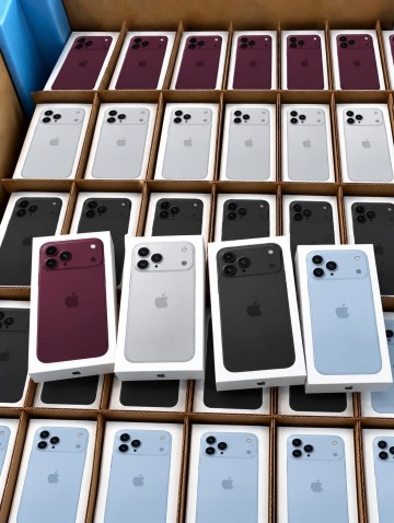 www.wholesaletechz.com nowości, iPhone 18 Pro, PS5, Samsung