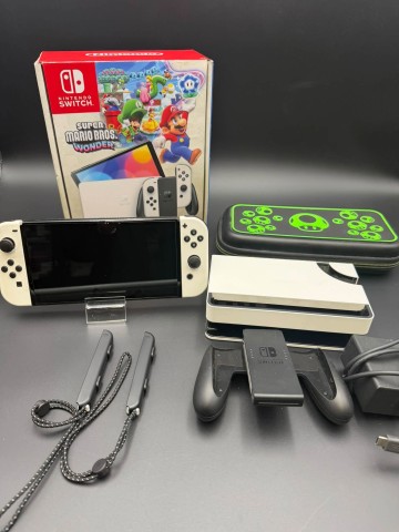 Konsola Nintendo switch oled Stan: sprawny, bardzo dobry, u