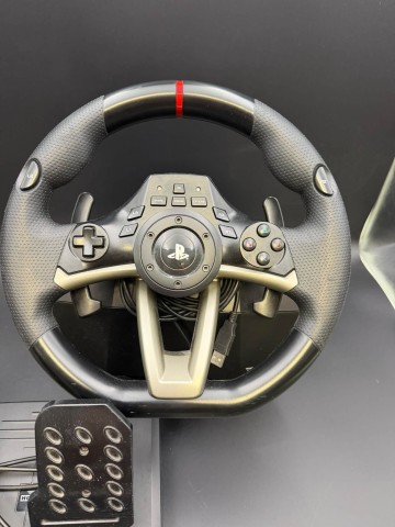 Kierownica do PS4 Hori PS4 052 Stan: dobry, sprawny. Spec