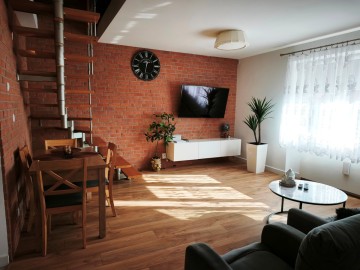 Do wynajęcia 3 pok., dwupoziomowe mieszkanie