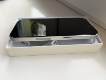 Sprzedam iPhone 15