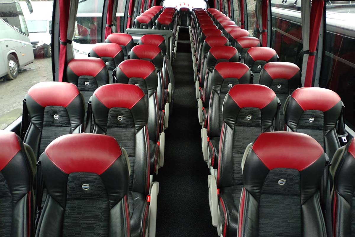 Fotele w autokarze 